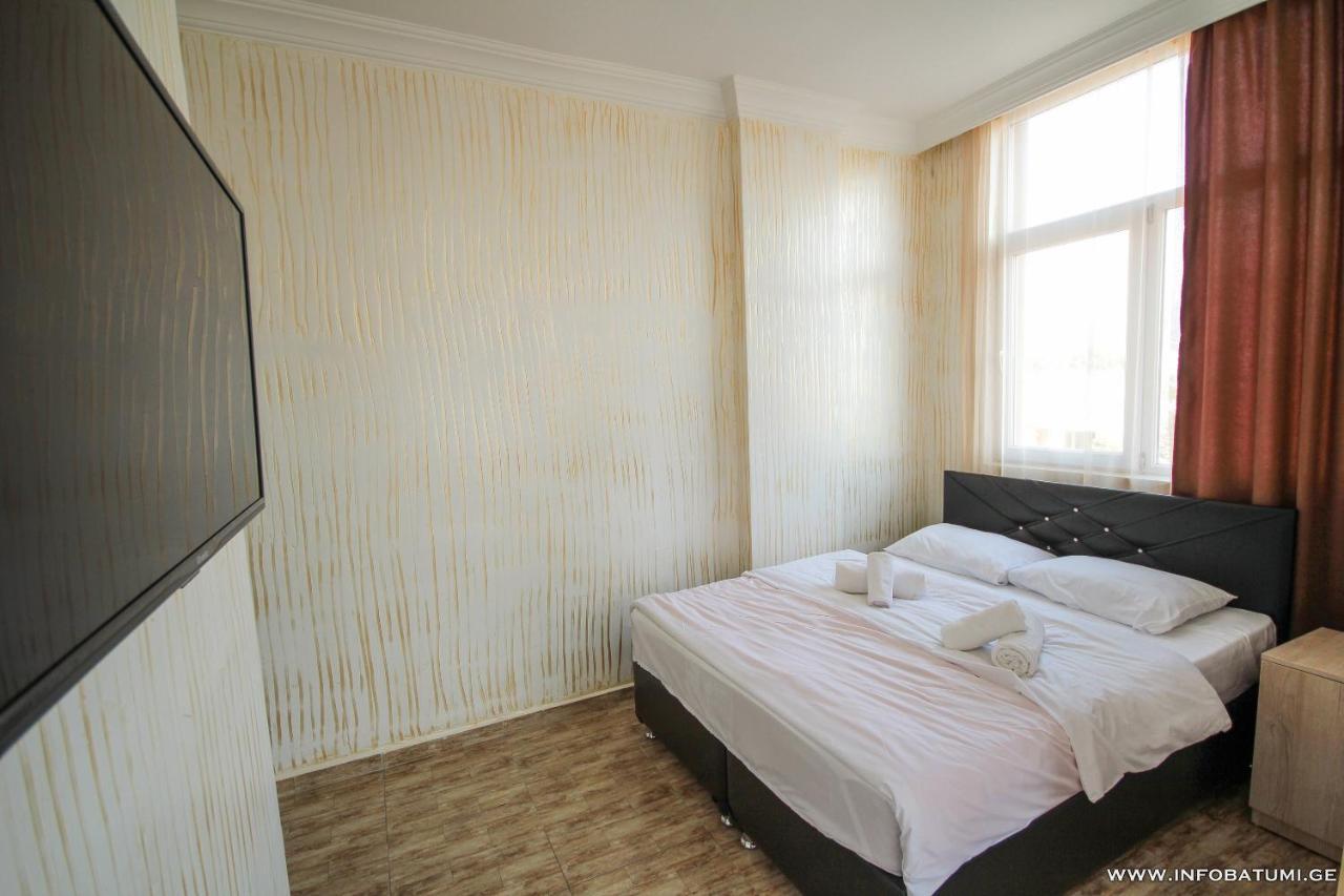Hotel Batumi Inn Eksteriør billede